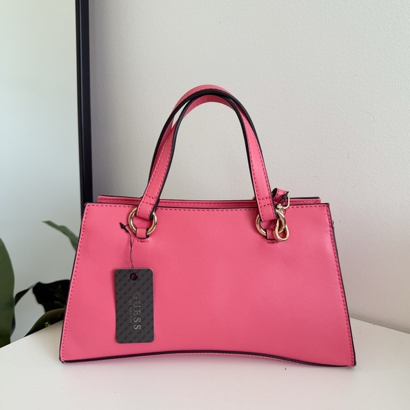 NWT GUESS Handbag (with optional crossbody strap) - Picture 3 of 8